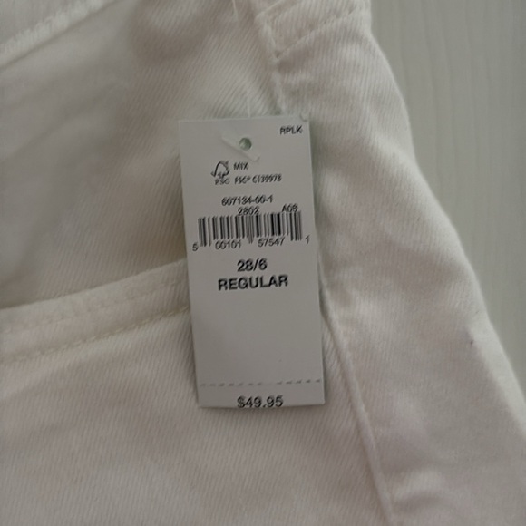 NWT GAP White Jean Shorts for Women size 6 - Picture 3 of 4
